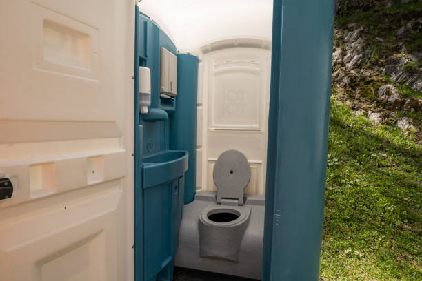 Best Restroom trailer rental cost  in South Cleveland, TN